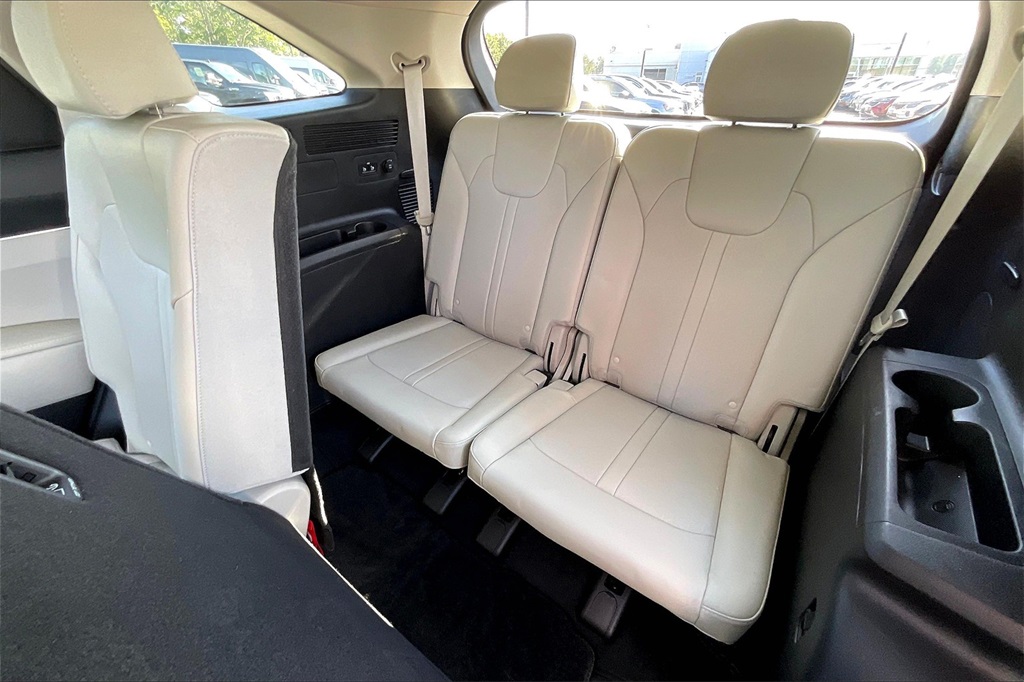 2022 Kia Sorento S - Photo 16