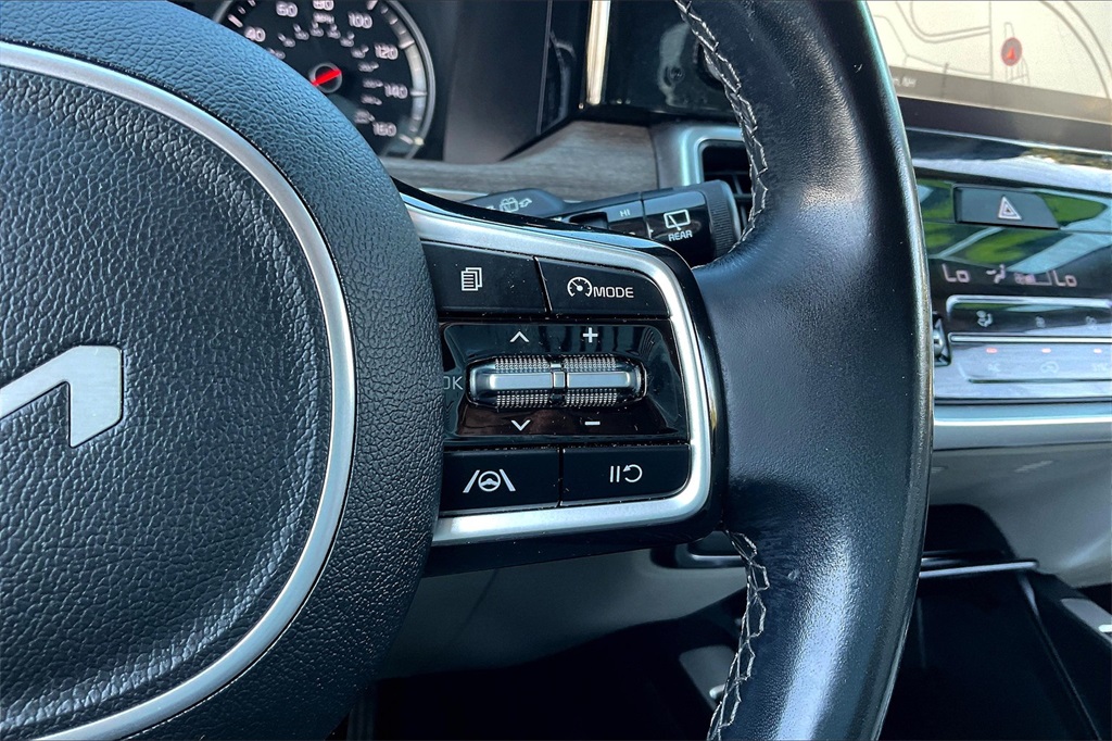 2022 Kia Sorento S - Photo 24