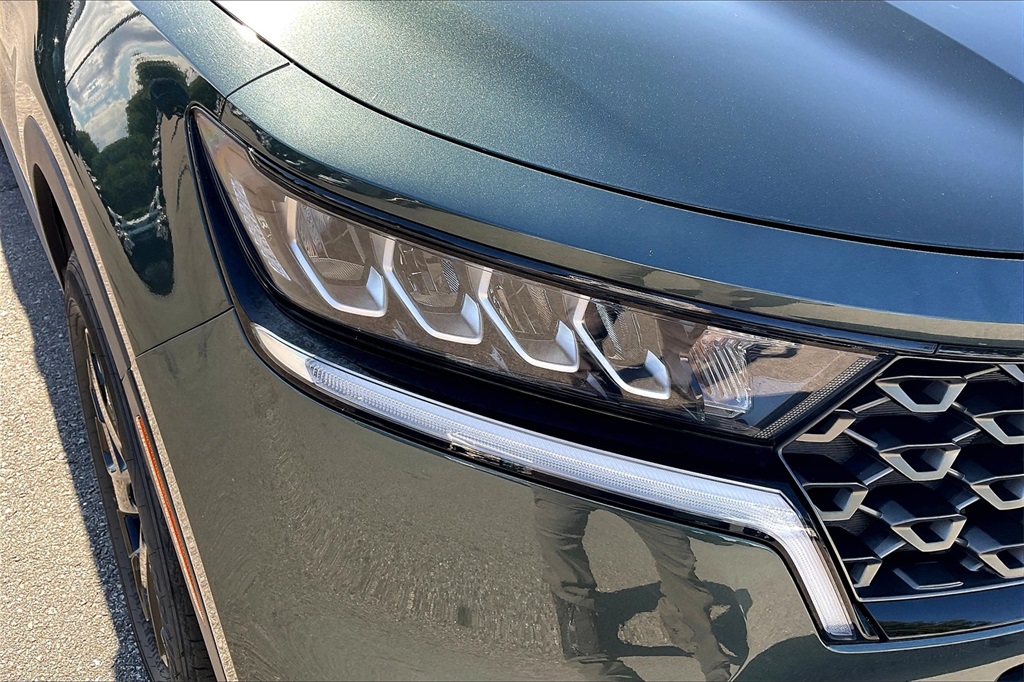 2022 Kia Sorento S - Photo 31