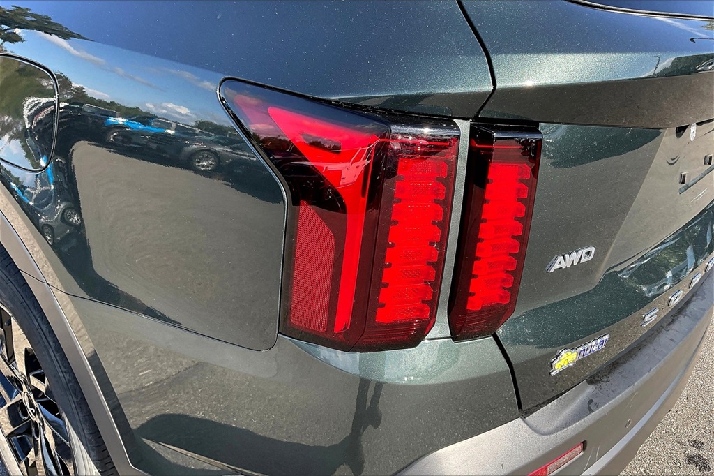 2022 Kia Sorento S - Photo 32