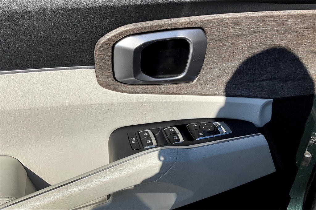 2022 Kia Sorento S - Photo 39