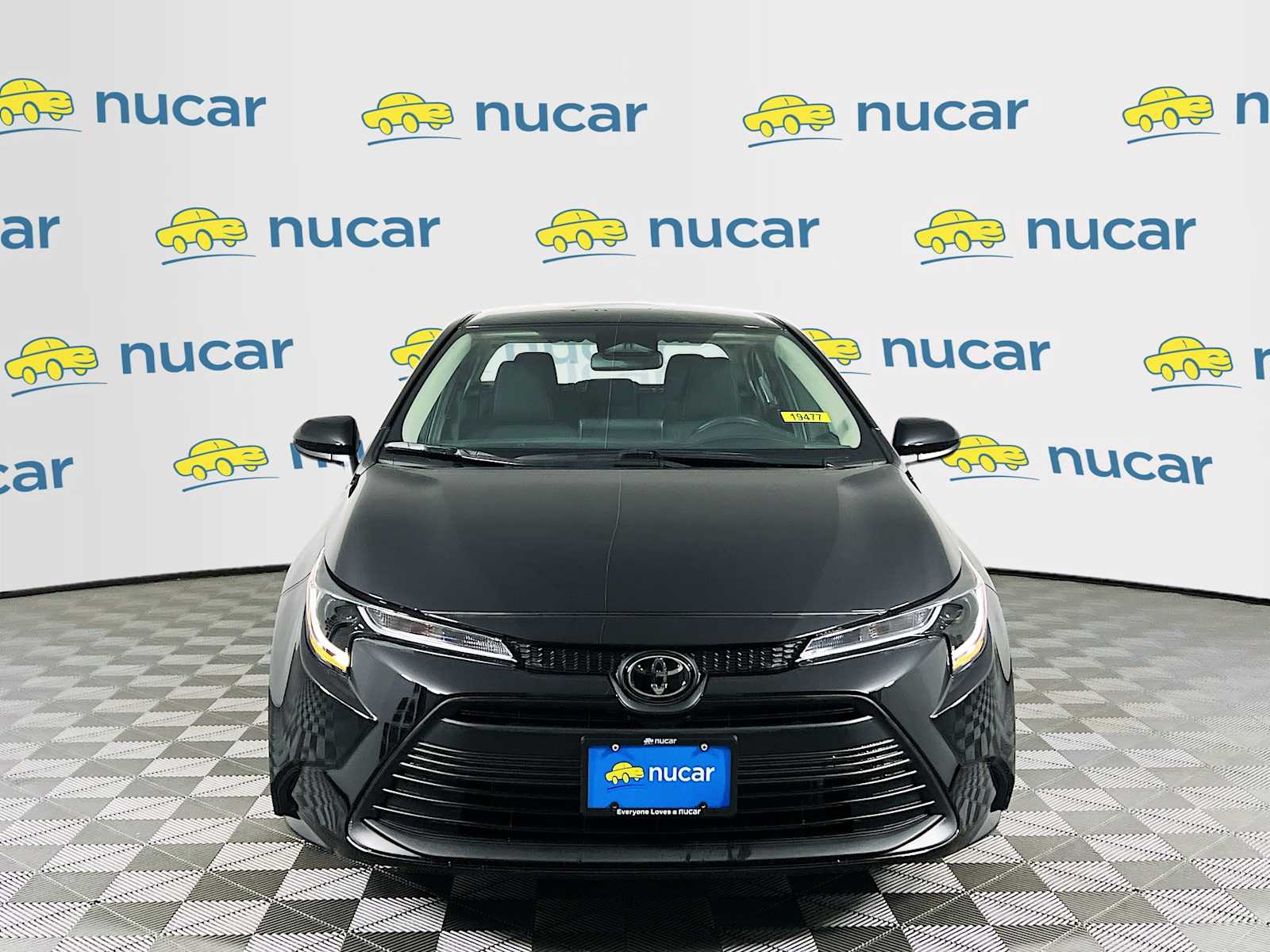 2025 Toyota Corolla LE - Photo 2