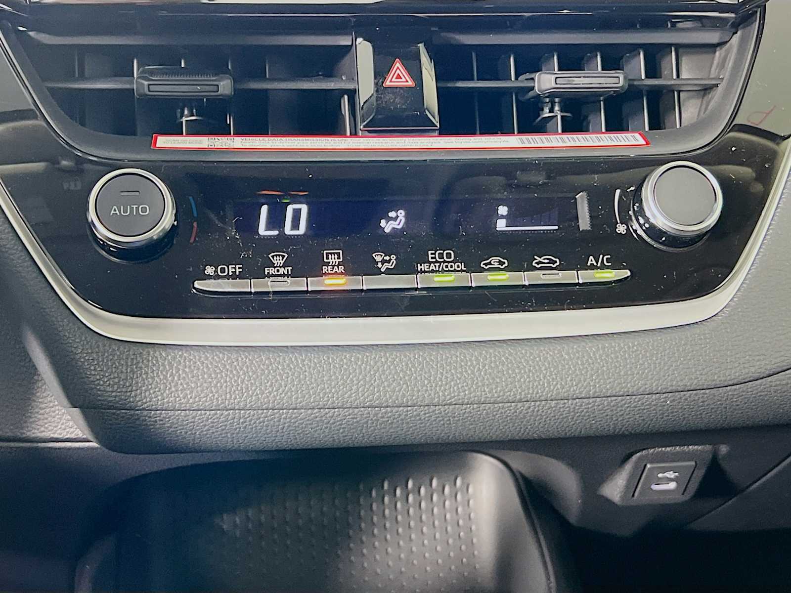 2025 Toyota Corolla LE - Photo 10