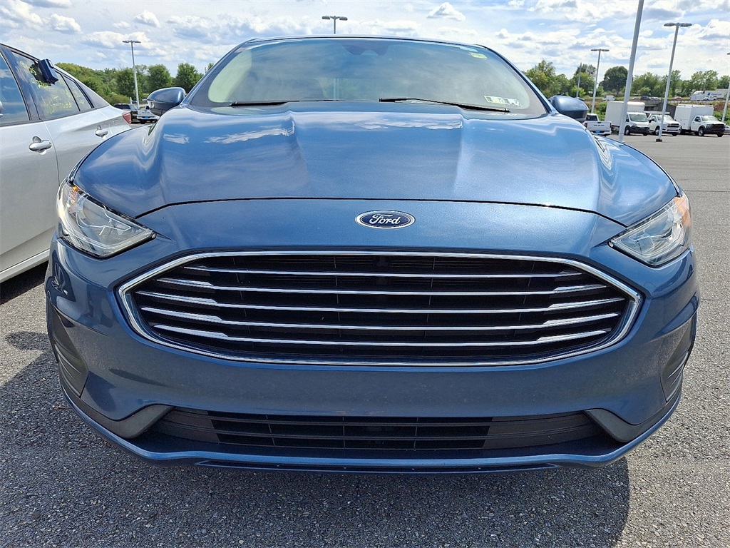 2019 Ford Fusion SE - Photo 2