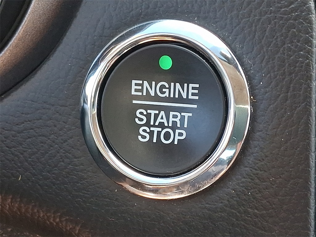 2019 Ford Fusion SE - Photo 22
