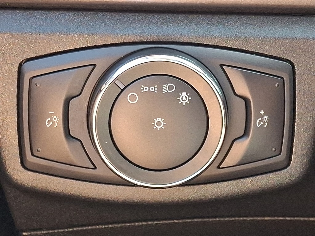 2019 Ford Fusion SE - Photo 25