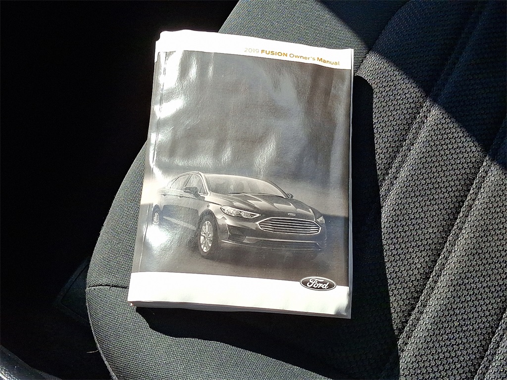 2019 Ford Fusion SE - Photo 26