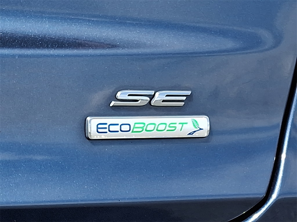 2019 Ford Fusion SE - Photo 10