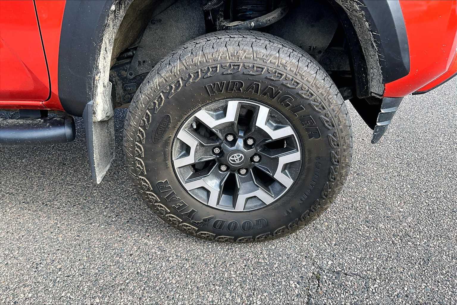 2017 Toyota Tacoma TRD Off Road - Photo 4