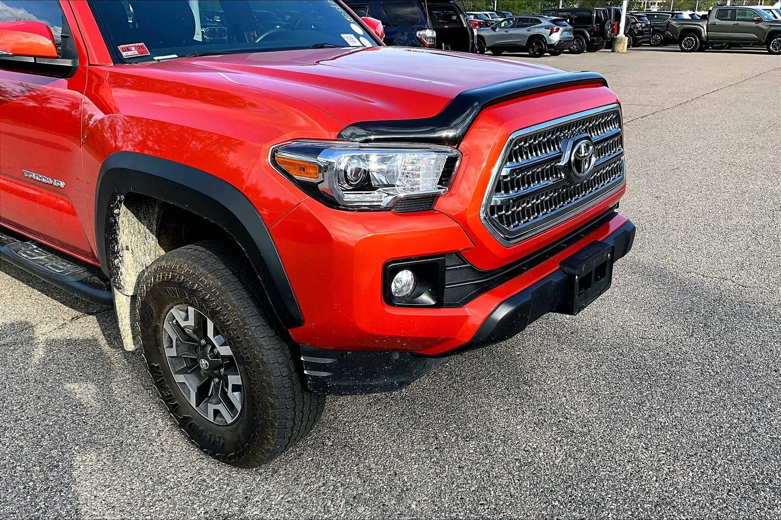 2017 Toyota Tacoma TRD Off Road - Photo 5