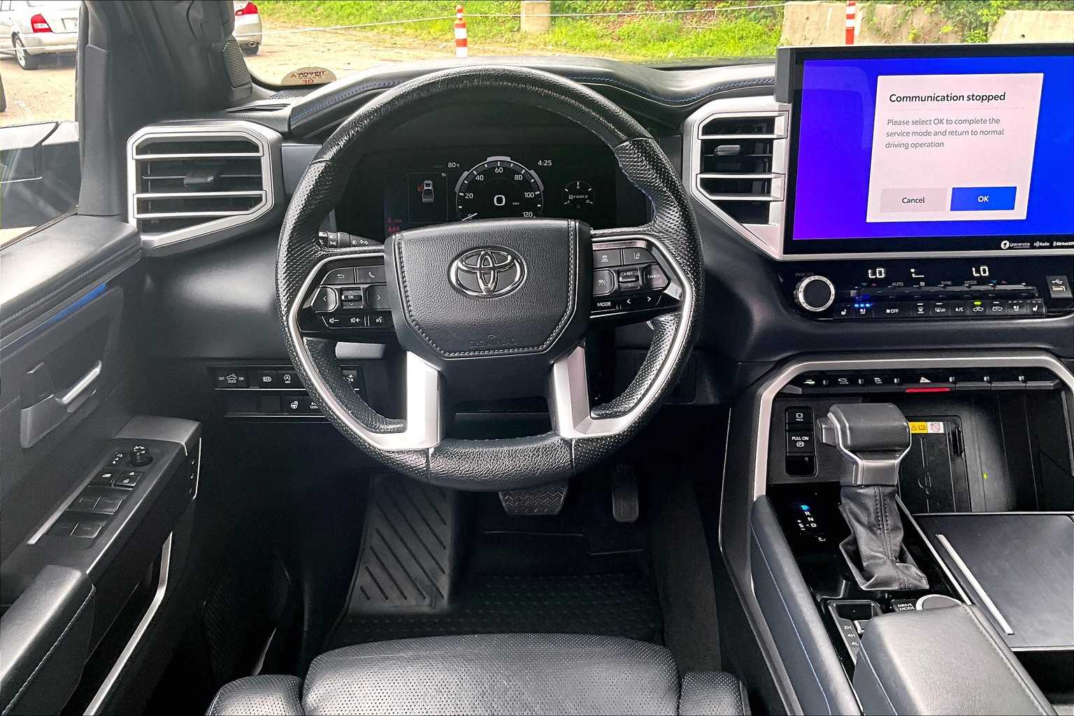 2022 Toyota Tundra Platinum - Photo 17