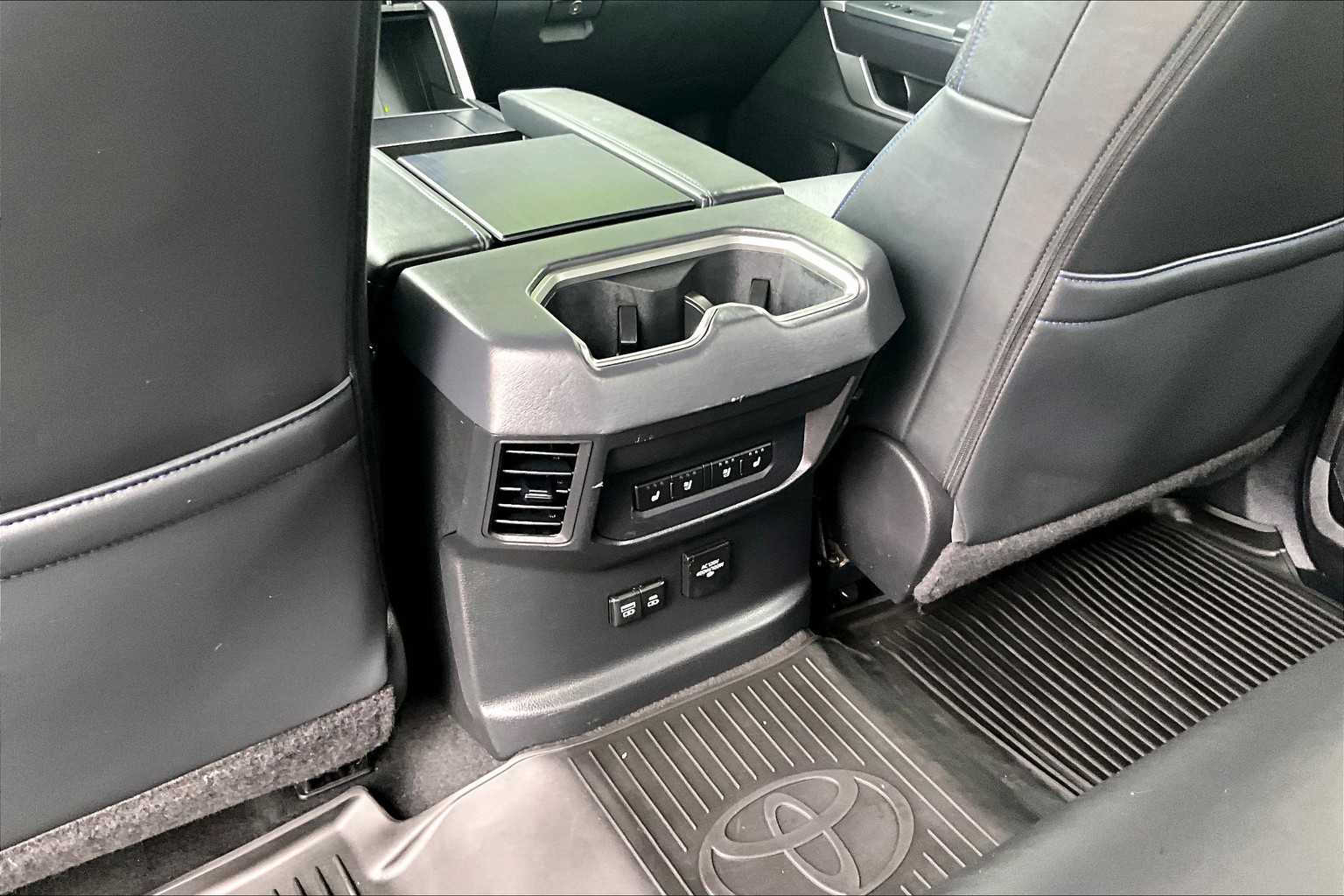 2022 Toyota Tundra Platinum - Photo 28