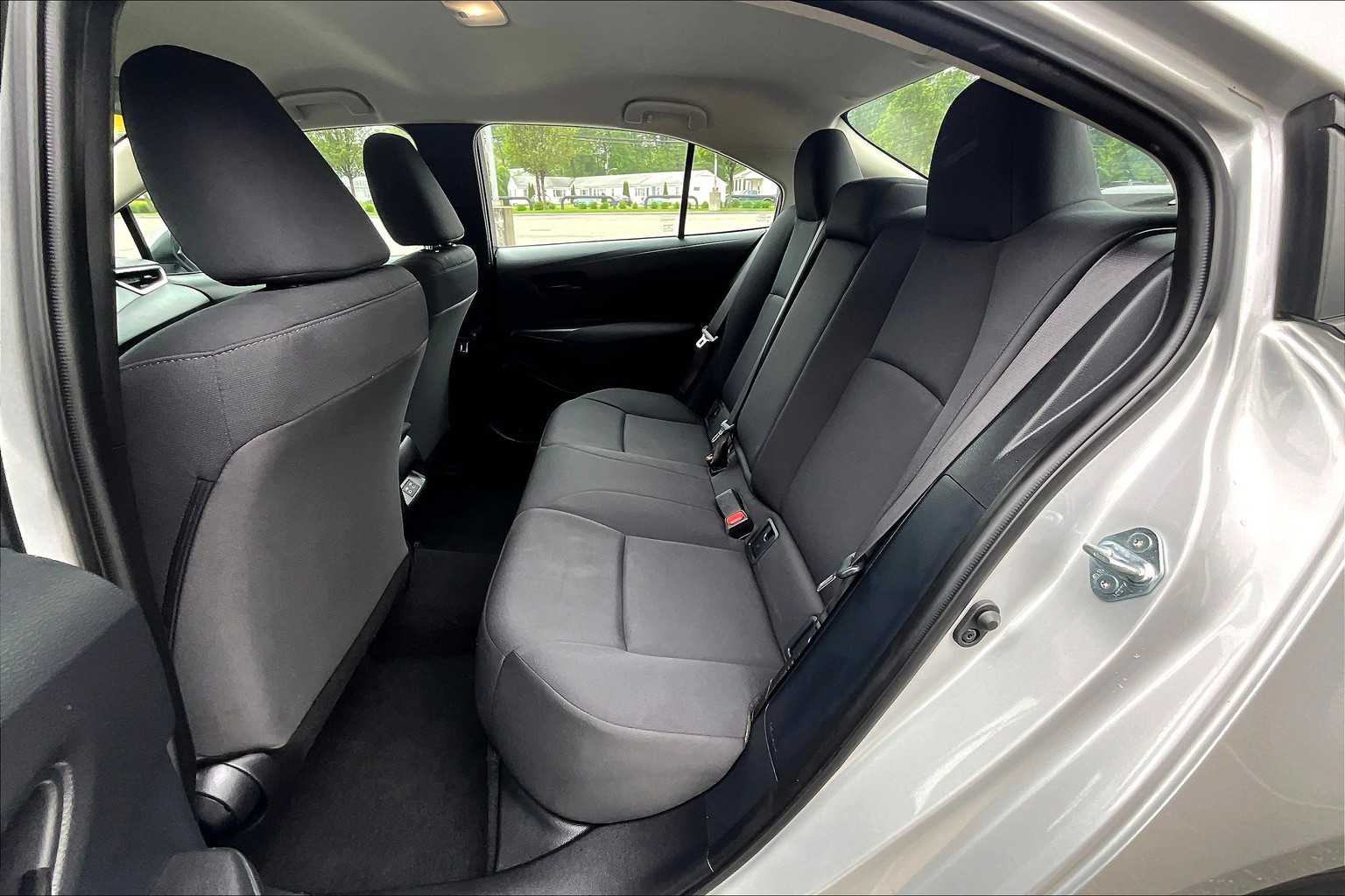 2024 Toyota Corolla LE - Photo 15