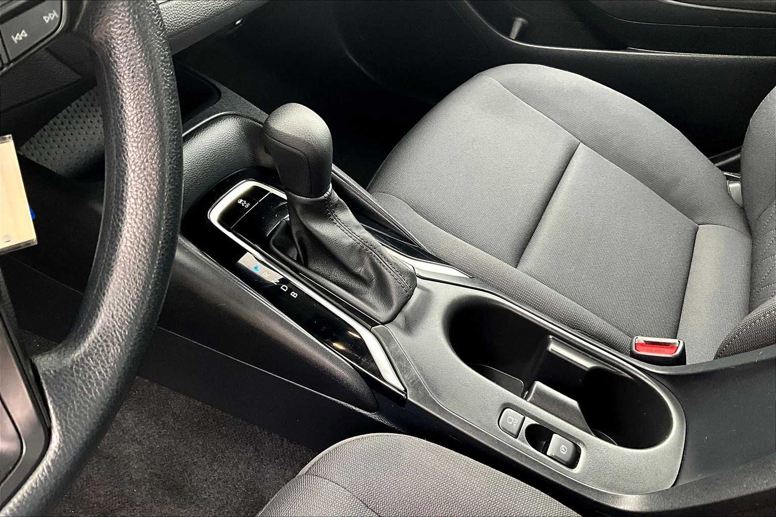 2024 Toyota Corolla LE - Photo 20