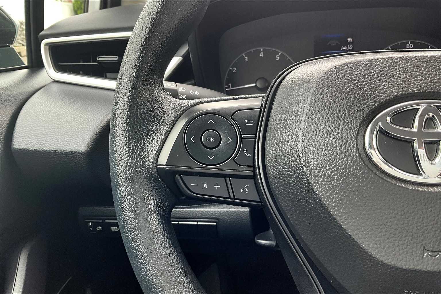 2024 Toyota Corolla LE - Photo 23