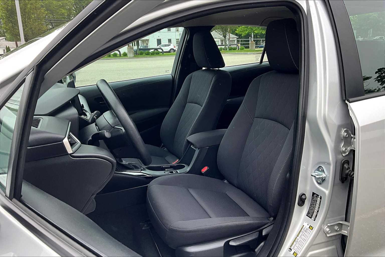 2024 Toyota Corolla LE - Photo 10