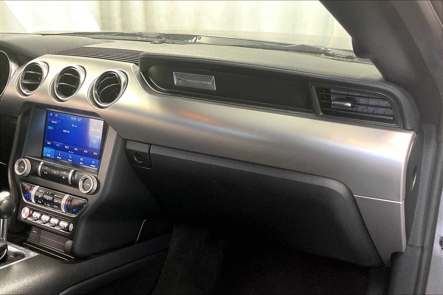 2022 Ford Mustang EcoBoost Premium - Photo 13