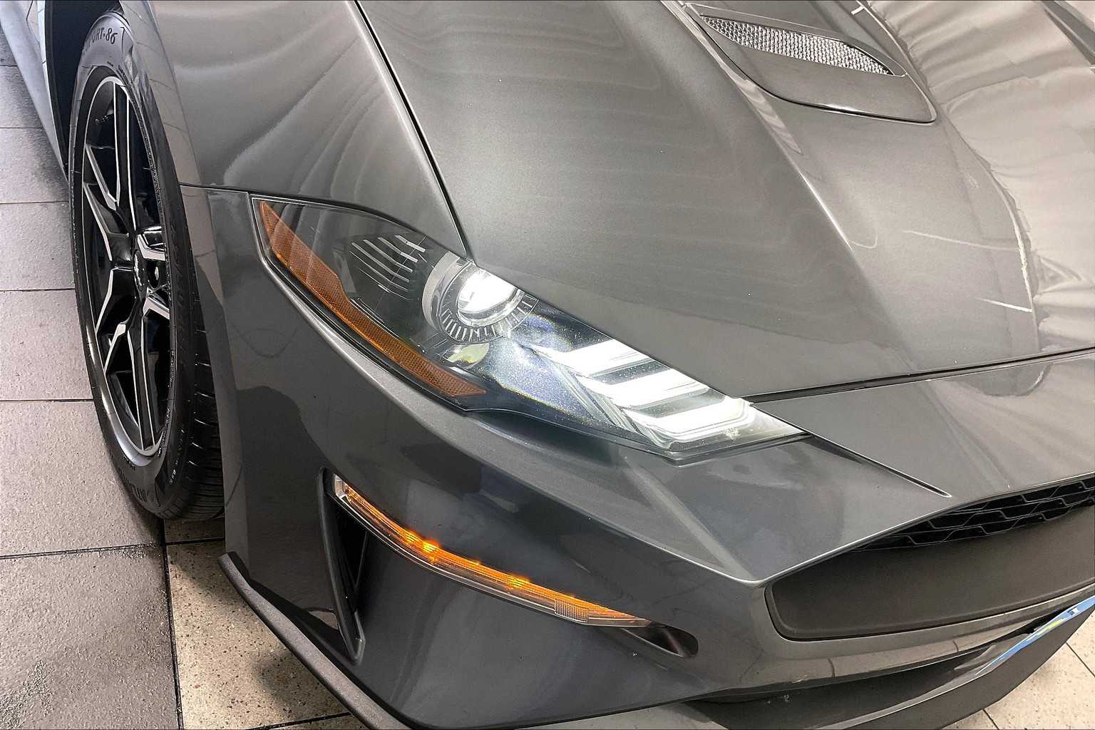 2022 Ford Mustang EcoBoost Premium - Photo 32