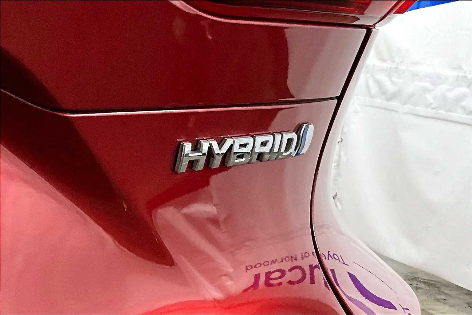 2022 Toyota Venza LE - Photo 28