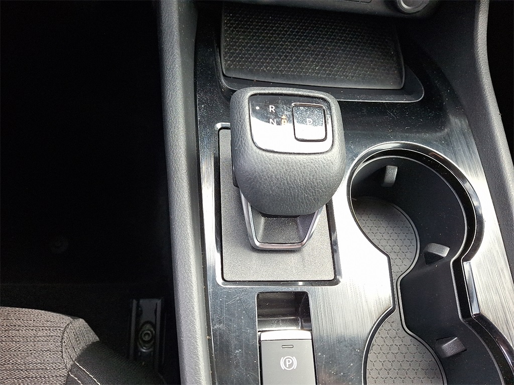 2021 Nissan Rogue SV - Photo 16