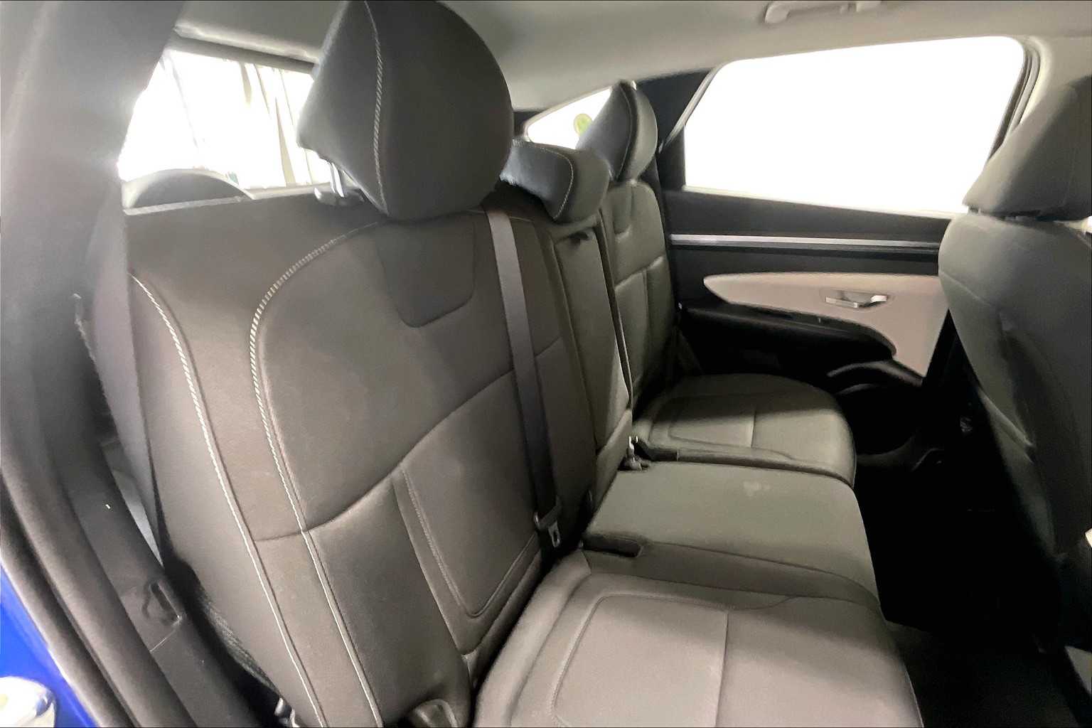2022 Hyundai Tucson SE - Photo 16