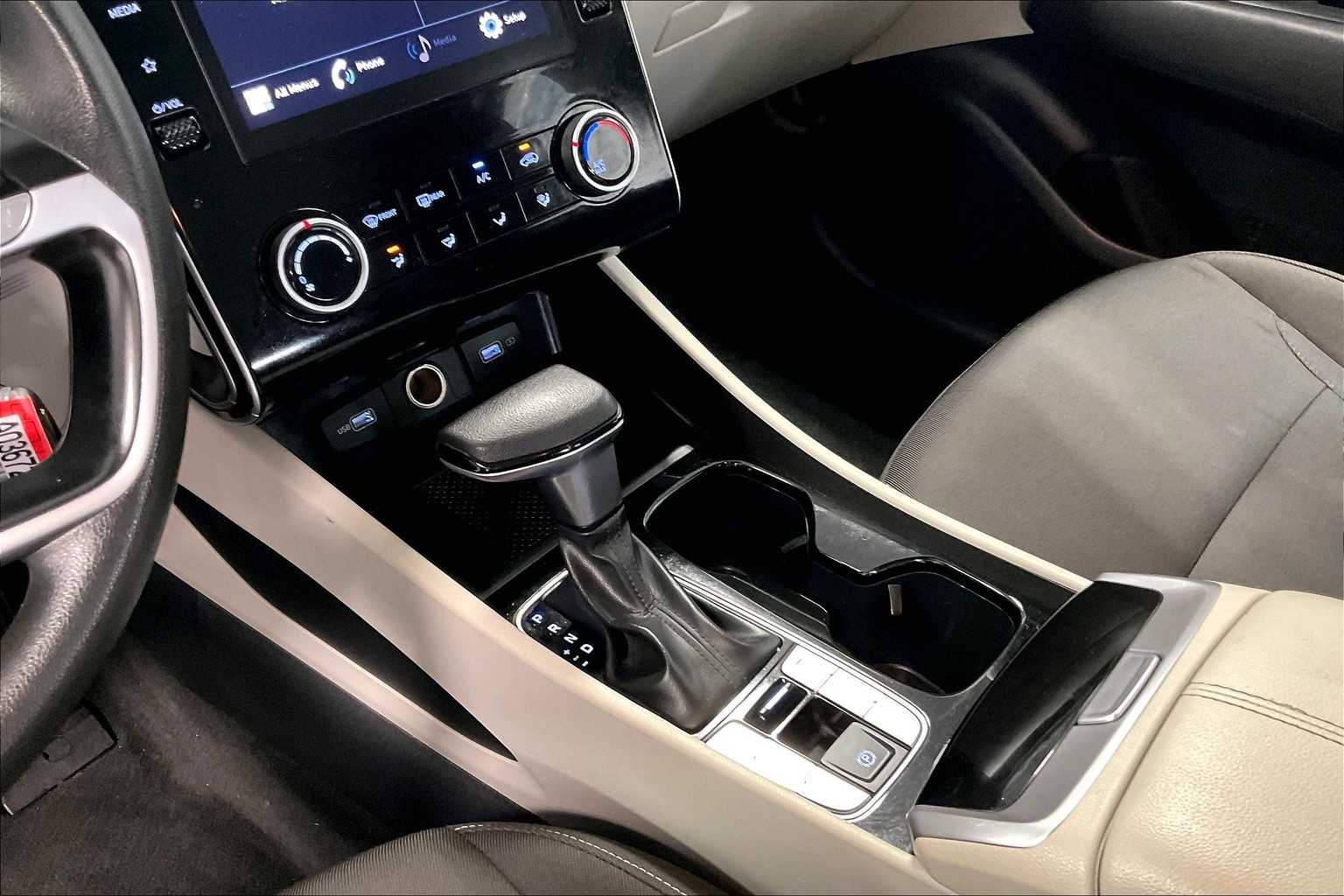 2022 Hyundai Tucson SE - Photo 20