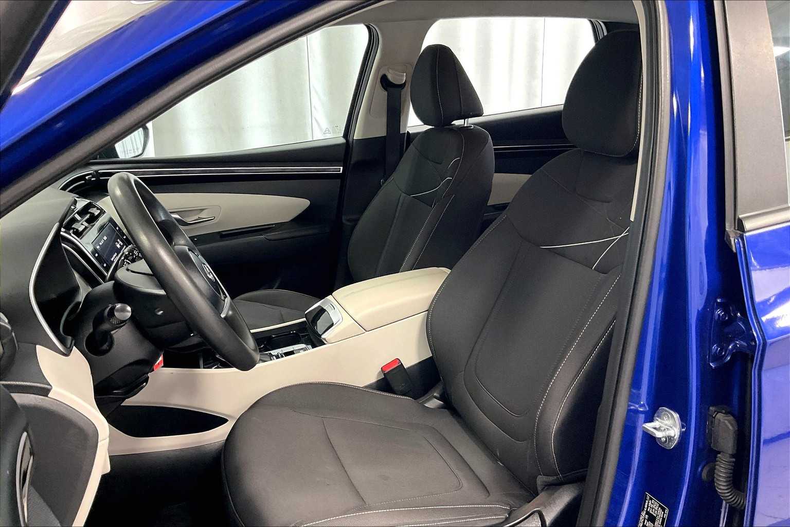 2022 Hyundai Tucson SE - Photo 10