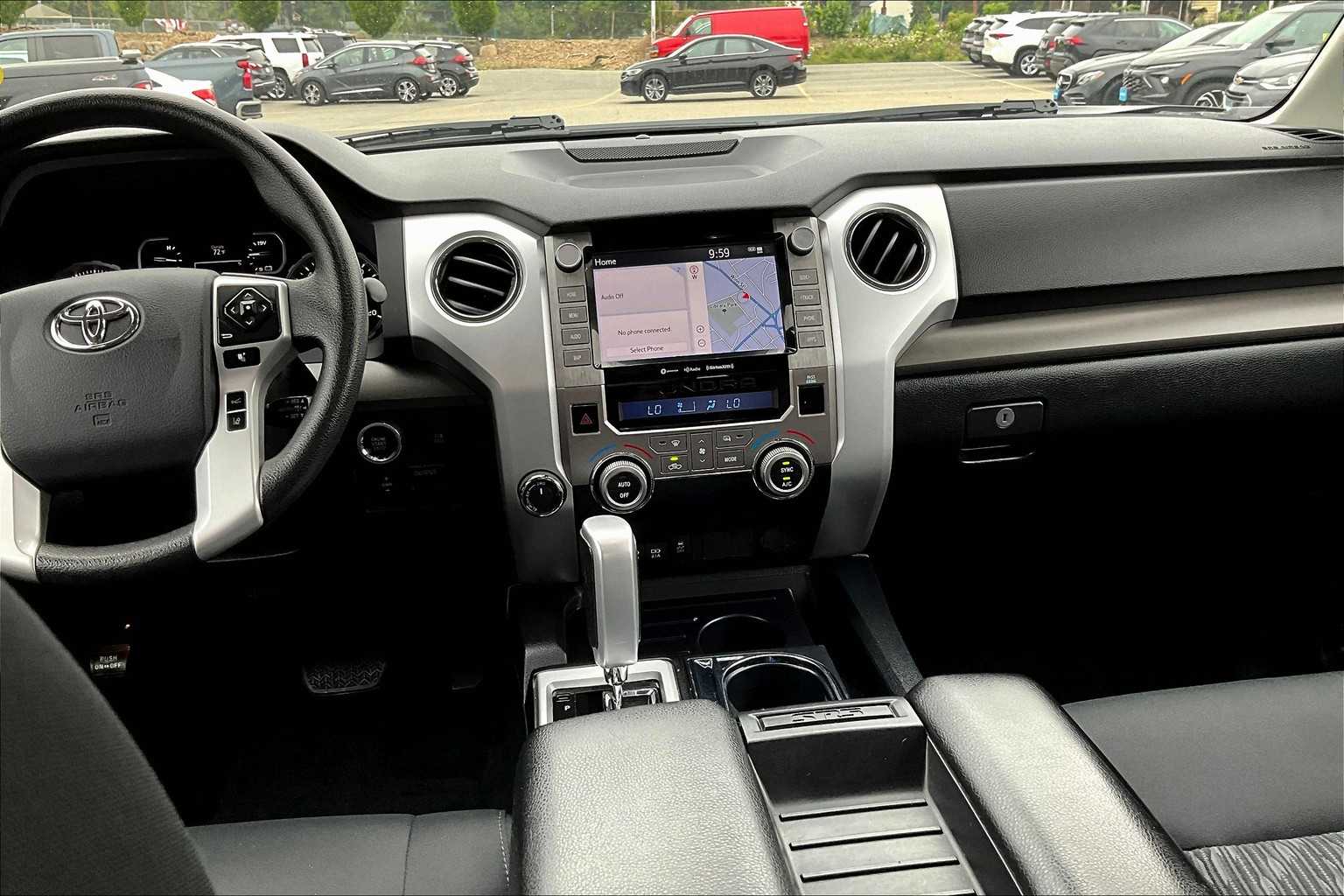 2020 Toyota Tundra SR5 - Photo 18