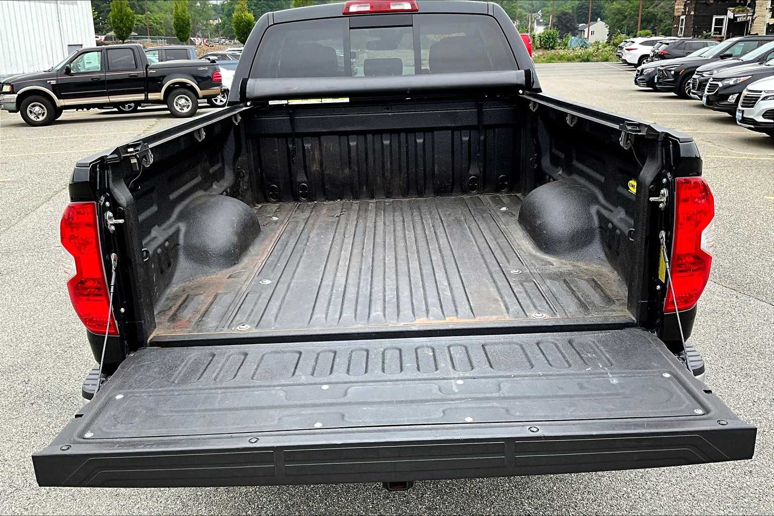 2020 Toyota Tundra SR5 - Photo 31