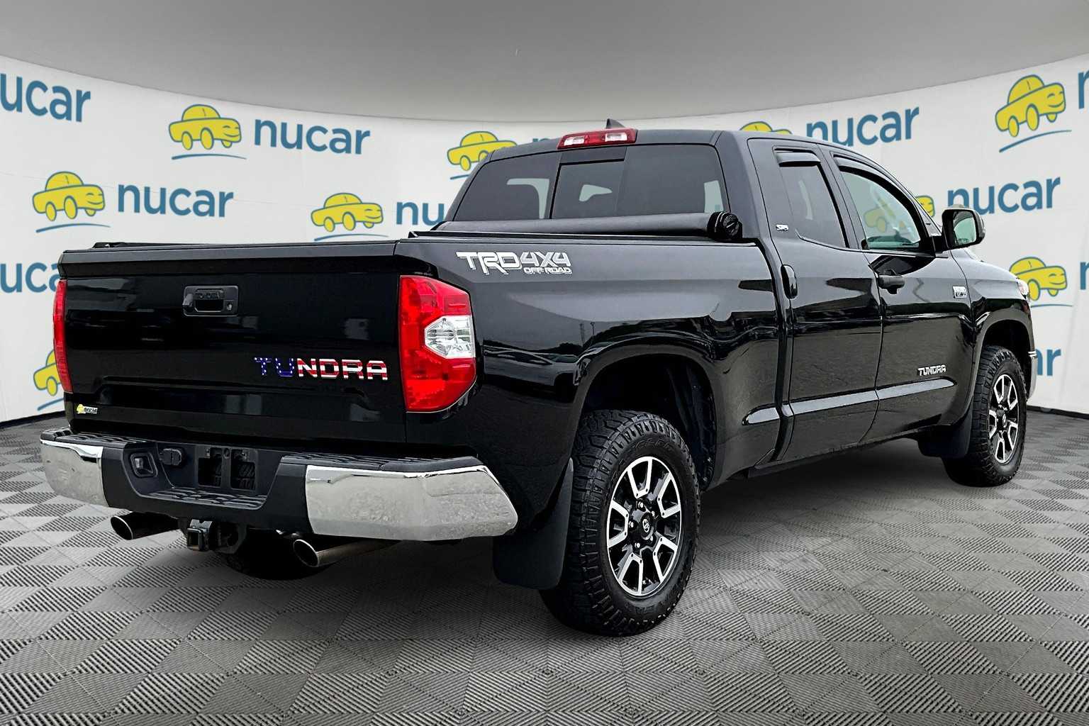2020 Toyota Tundra SR5 - Photo 6