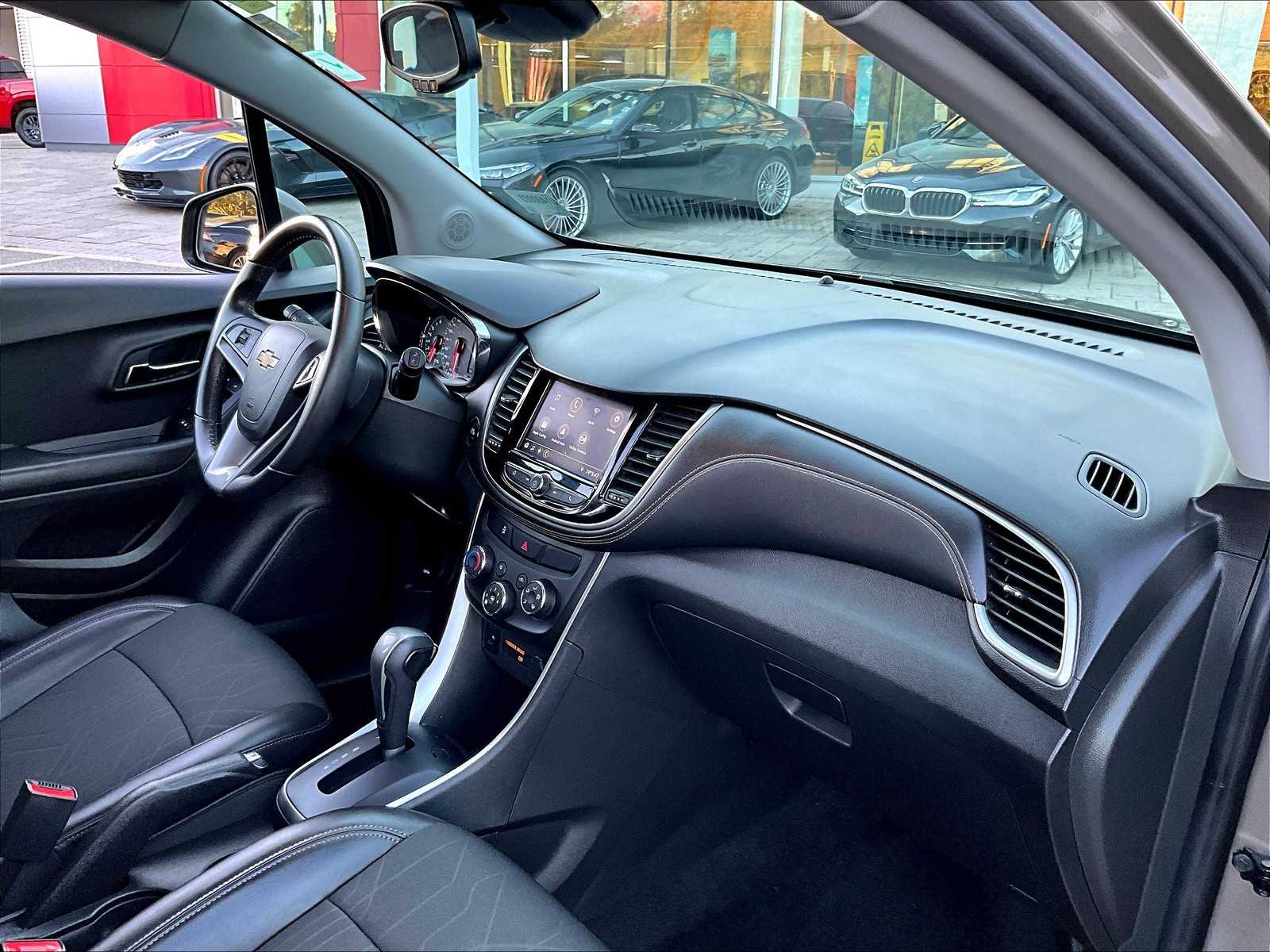 2022 Chevrolet Trax LT - Photo 14