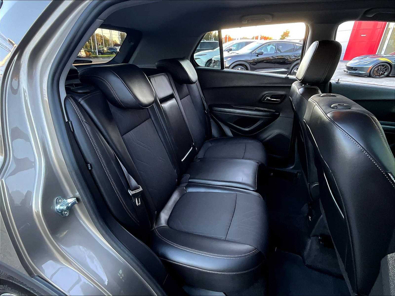 2022 Chevrolet Trax LT - Photo 16