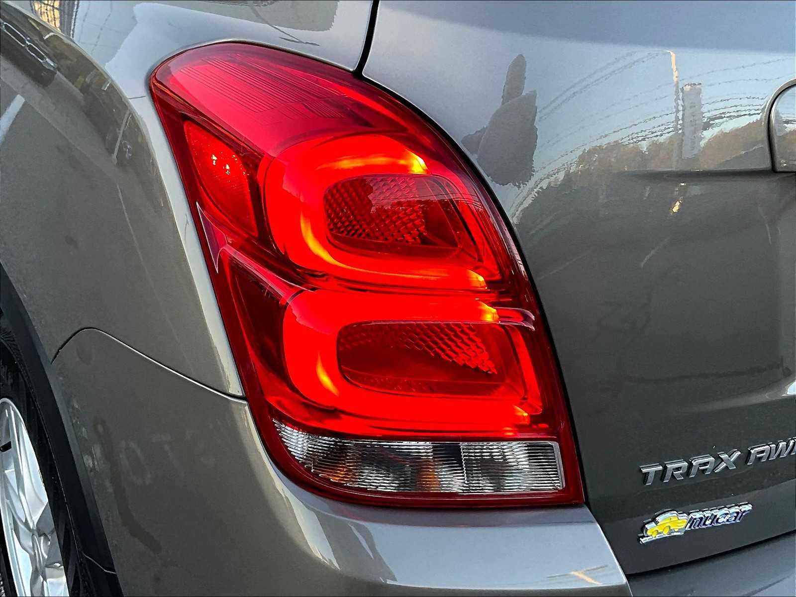 2022 Chevrolet Trax LT - Photo 31