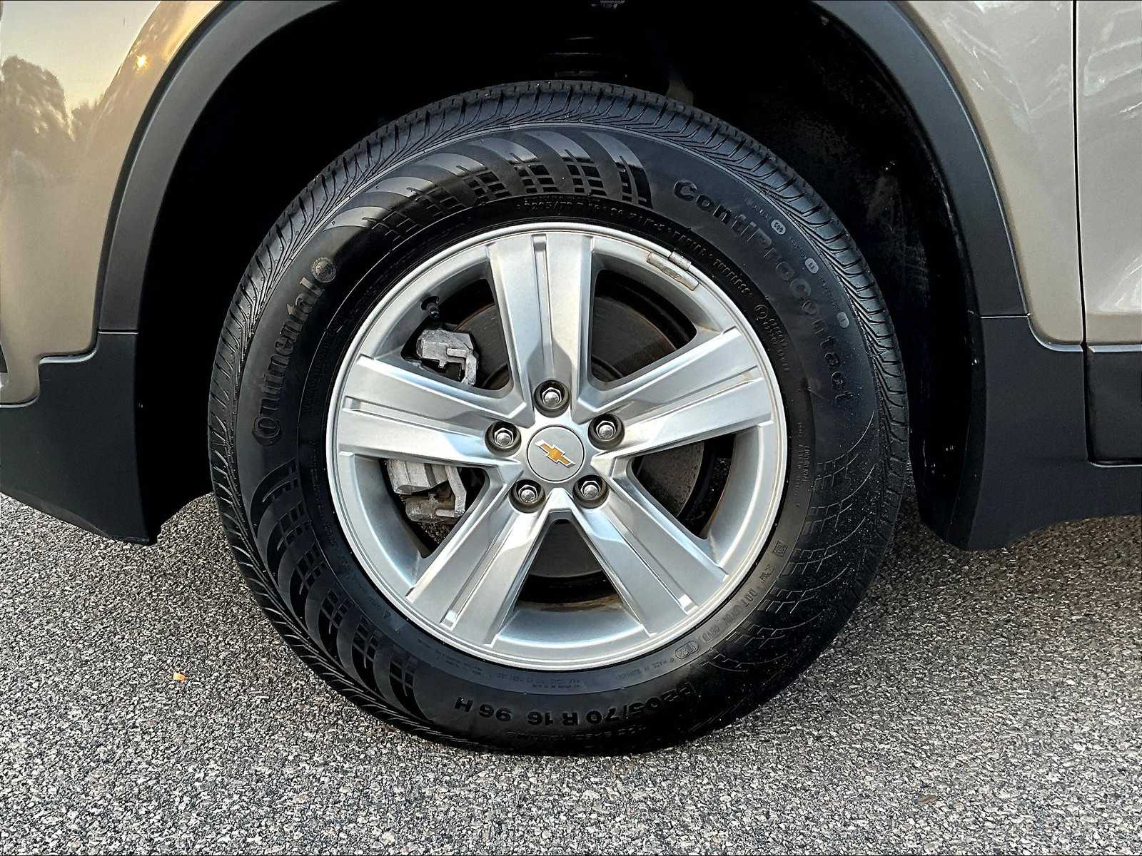 2022 Chevrolet Trax LT - Photo 7