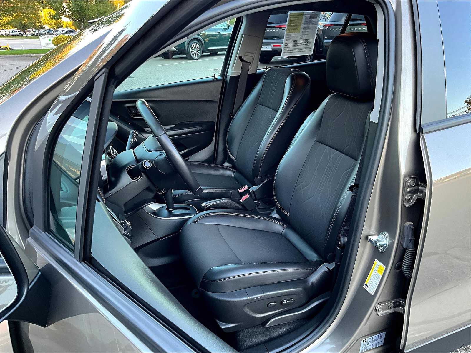 2022 Chevrolet Trax LT - Photo 10