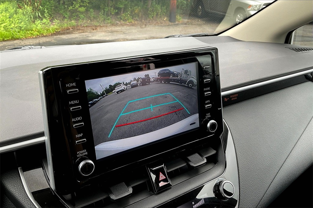 2020 Toyota Corolla LE - Photo 15