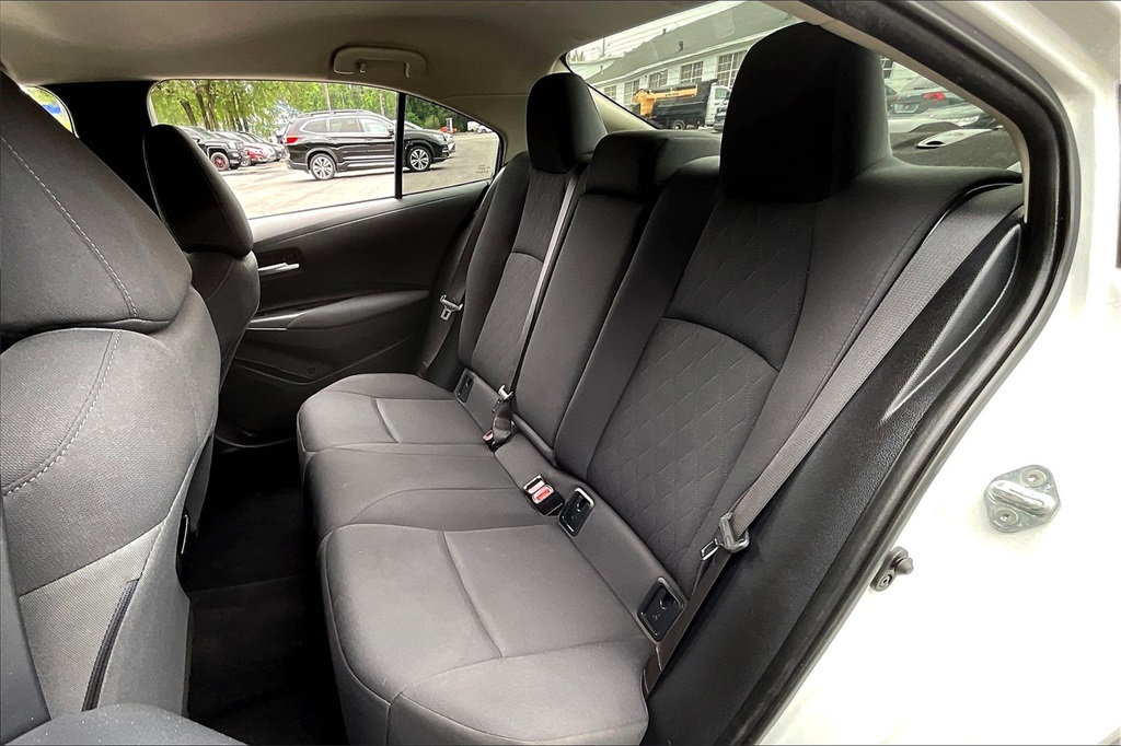 2020 Toyota Corolla LE - Photo 24