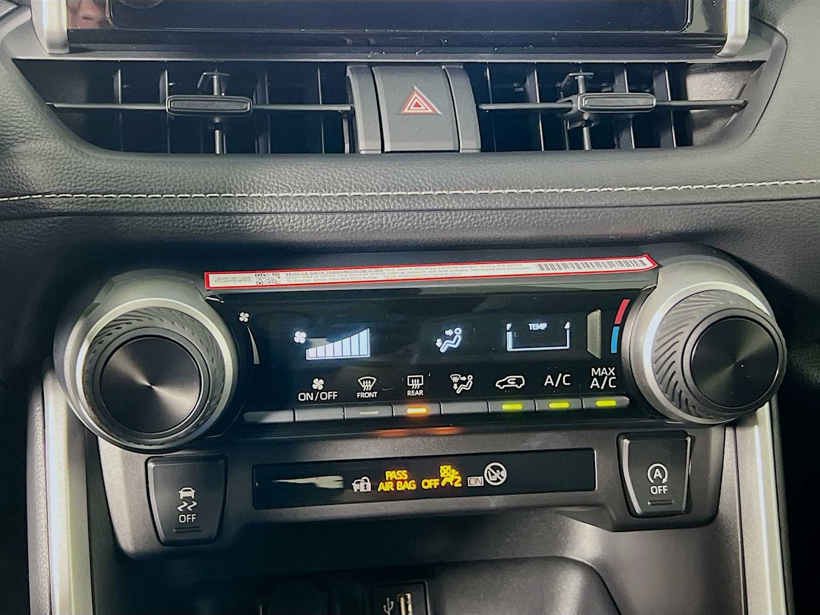 2025 Toyota RAV4 LE - Photo 10