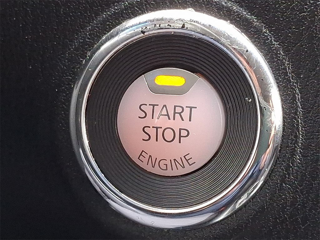 2015 Nissan Pathfinder SV - Photo 22