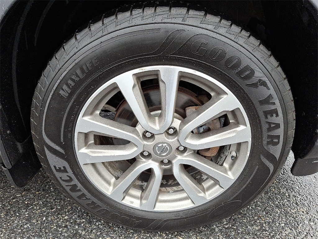2015 Nissan Pathfinder SV - Photo 8