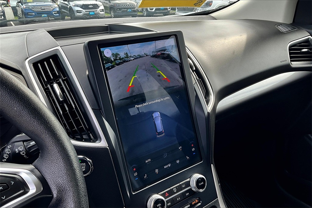 2023 Ford Edge SEL - Photo 19