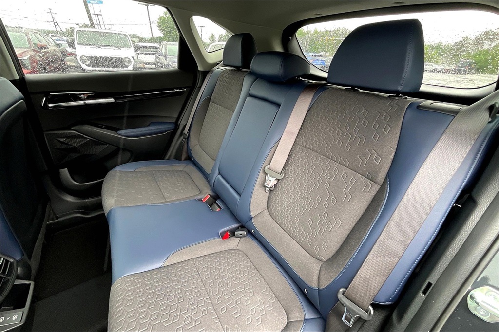 2025 Kia Seltos S - Photo 15