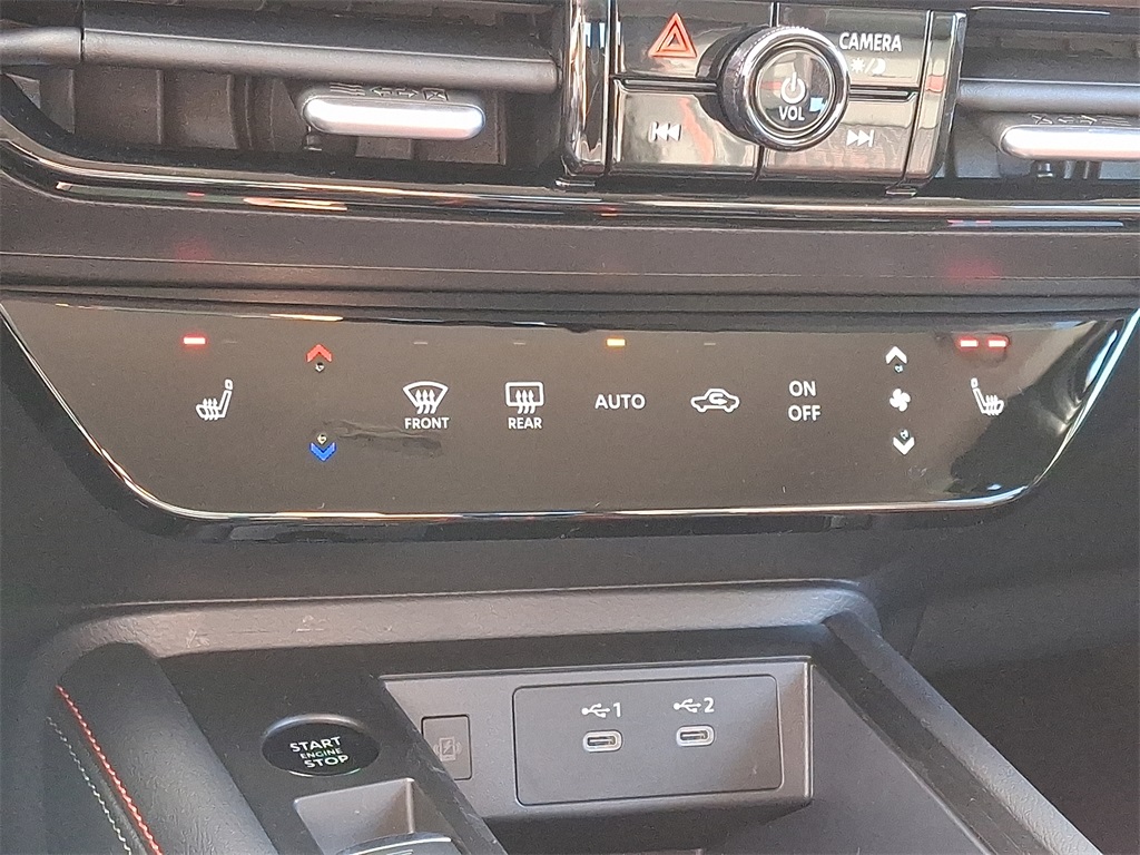 2026 Nissan Kicks SR - Photo 11