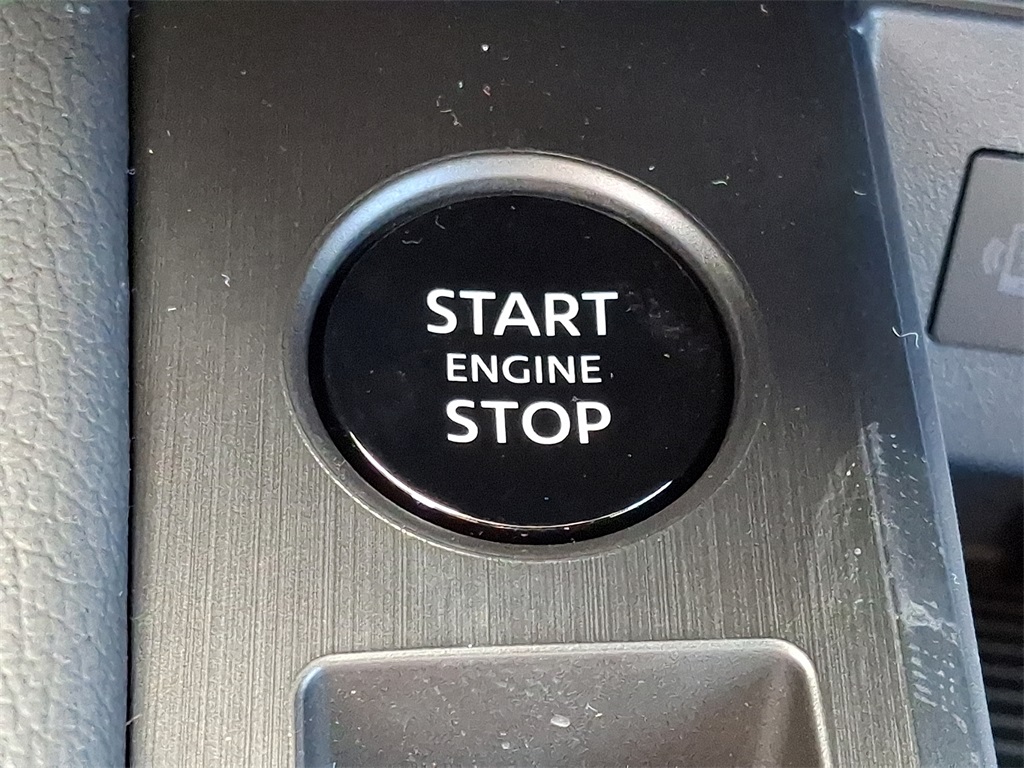 2026 Nissan Kicks SR - Photo 15