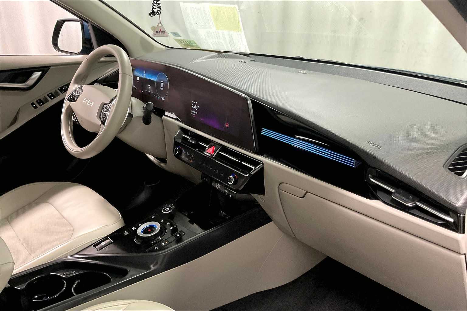 2023 Kia Niro EV Wind - Photo 14
