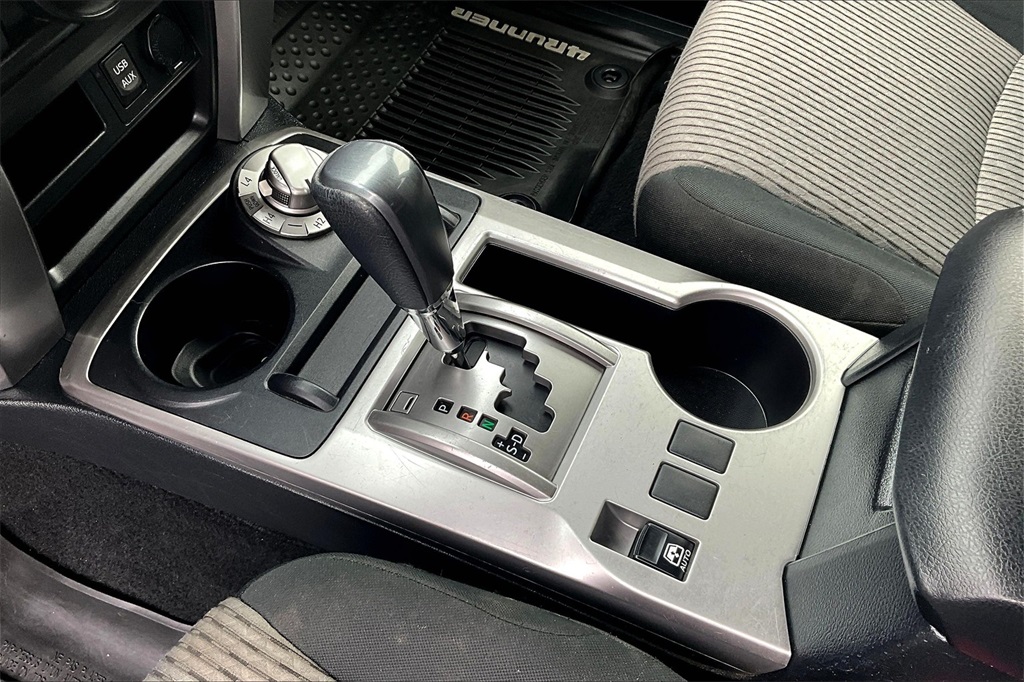 2018 Toyota 4Runner SR5 - Photo 20