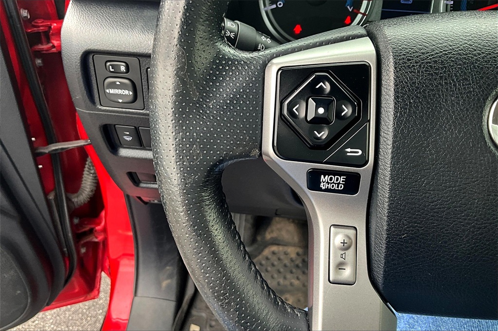 2018 Toyota 4Runner SR5 - Photo 23