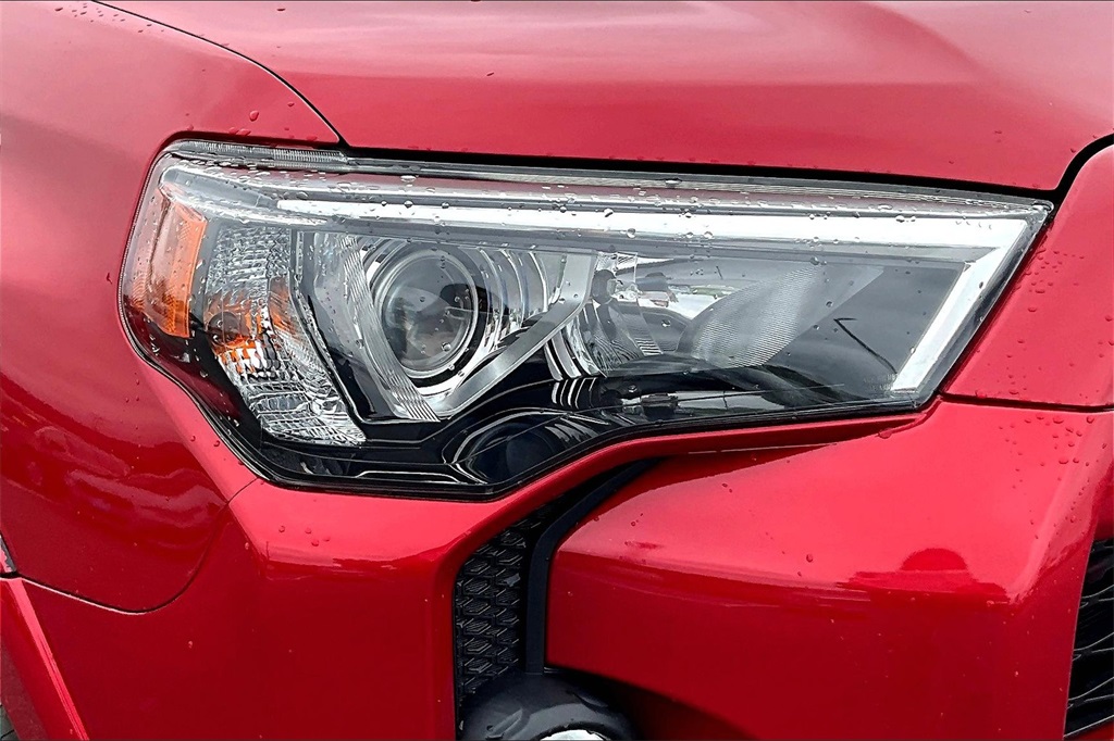 2018 Toyota 4Runner SR5 - Photo 33