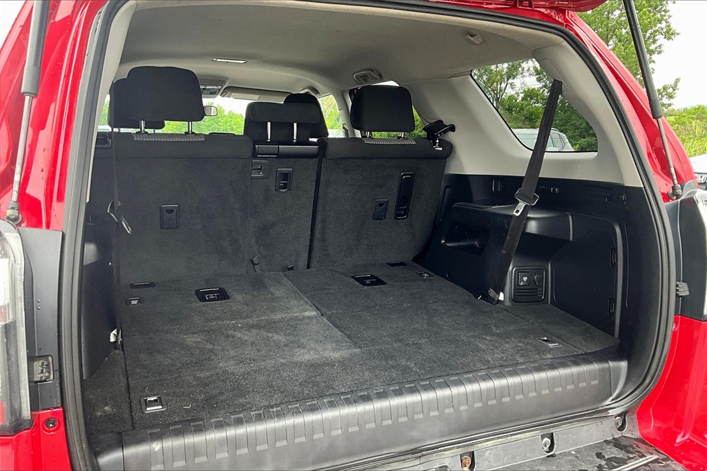 2018 Toyota 4Runner SR5 - Photo 37