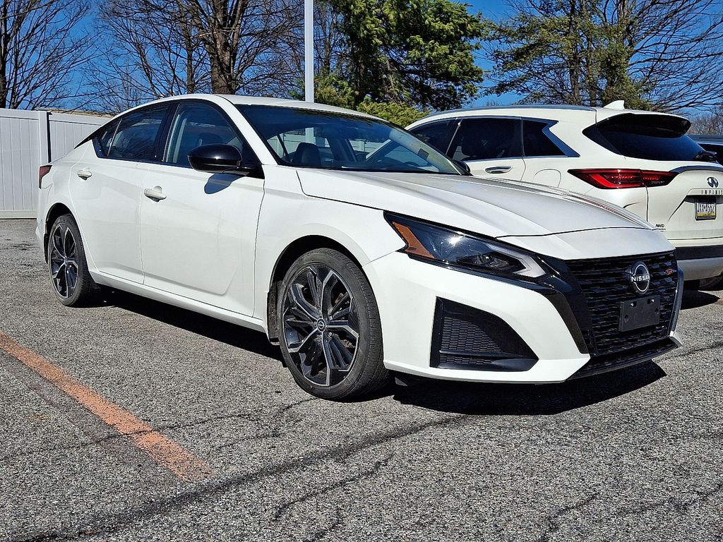 2023 Nissan Altima 2.5 SR